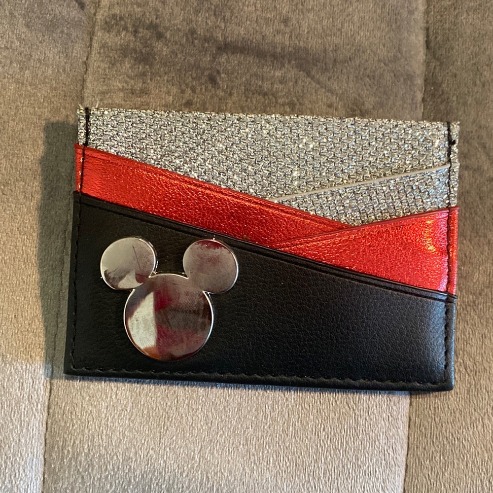 CardHolder